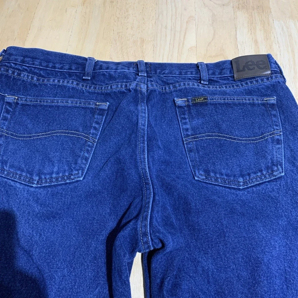 Lee Men's Size 42x30 Blue Regular Fit Straight Dark Wash Denim‎ Jeans